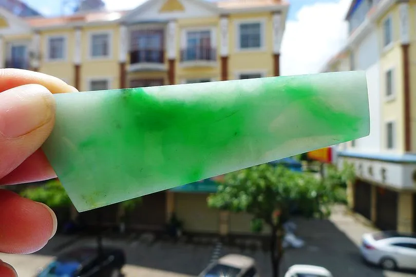 Natural Jade Rough Jadeite Raw (30g,8.4X2.9X0.5cm)