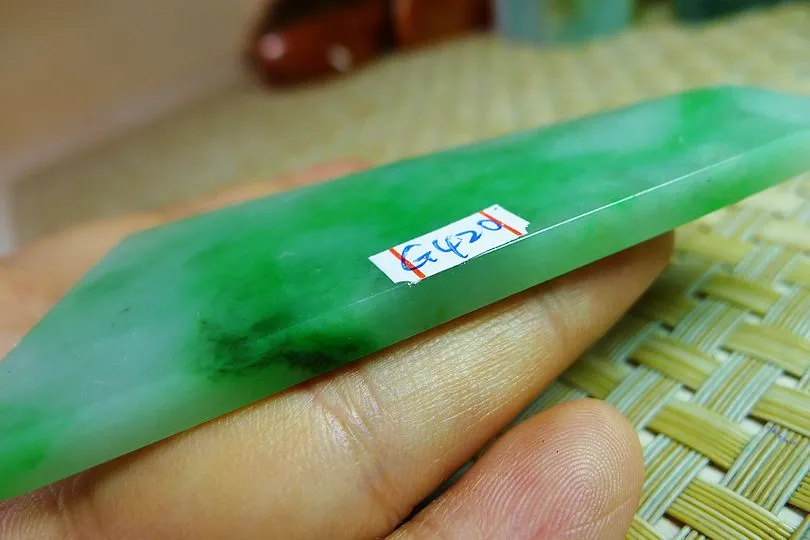 Natural Jade Rough Jadeite Raw (30g,8.4X2.9X0.5cm)