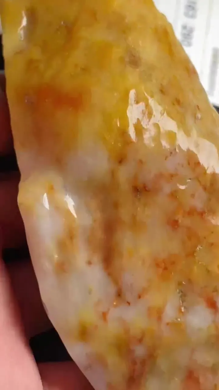 Natural Jade Rough Jadeite Raw (326g,116X48X42mm)-A5286