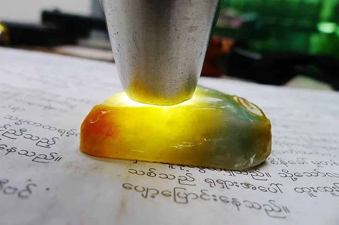 Natural Jade Rough Jadeite Raw (33g,5X3.8X1.08cm)