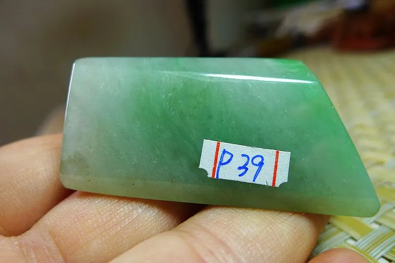 Natural Jade Rough Jadeite Raw (34g,4.7X2.4X1.5cm)
