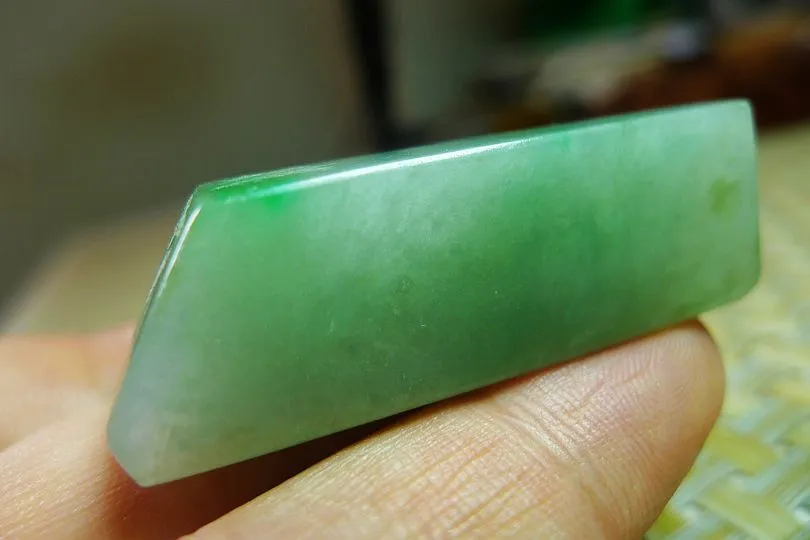 Natural Jade Rough Jadeite Raw (34g,4.7X2.4X1.5cm)