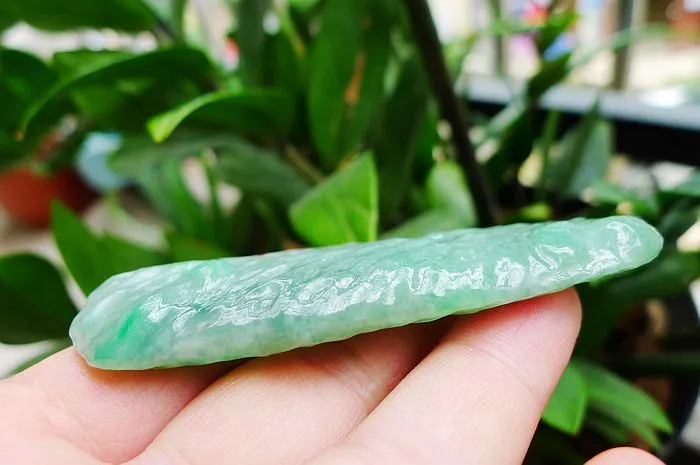 Natural Jade Rough Jadeite Raw (39g,8.2x3x0.56cm)