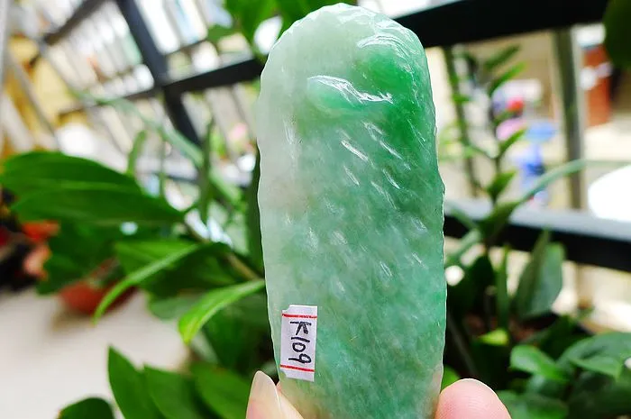 Natural Jade Rough Jadeite Raw (39g,8.2x3x0.56cm)