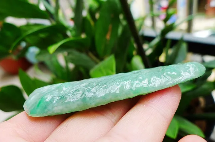 Natural Jade Rough Jadeite Raw (39g,8.2x3x0.56cm)