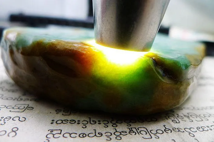 Natural Jade Rough Jadeite Raw (400g,12.6X6.5X1.9cm)