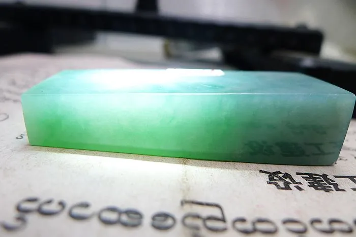 Natural Jade Rough Jadeite Raw (42g,5.4X1.85X1.35cm)