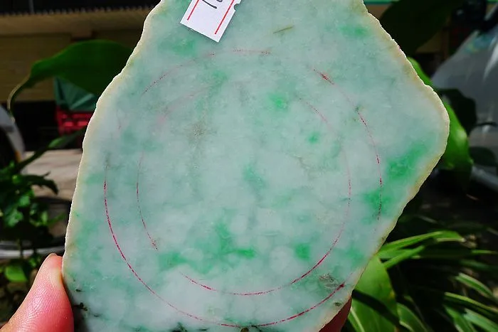 Natural Jade Rough Jadeite Raw (438g,13.8X8.3X2.2cm)