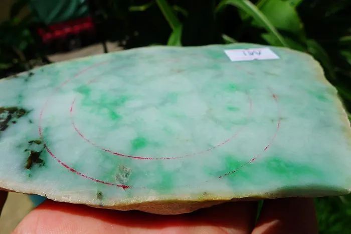Natural Jade Rough Jadeite Raw (438g,13.8X8.3X2.2cm)