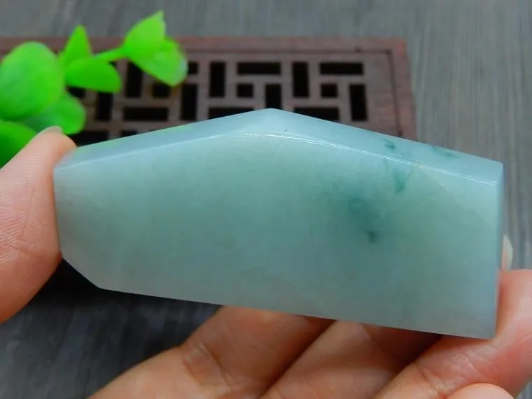Natural Jade Rough Jadeite Raw (49g, 63X28X10mm)