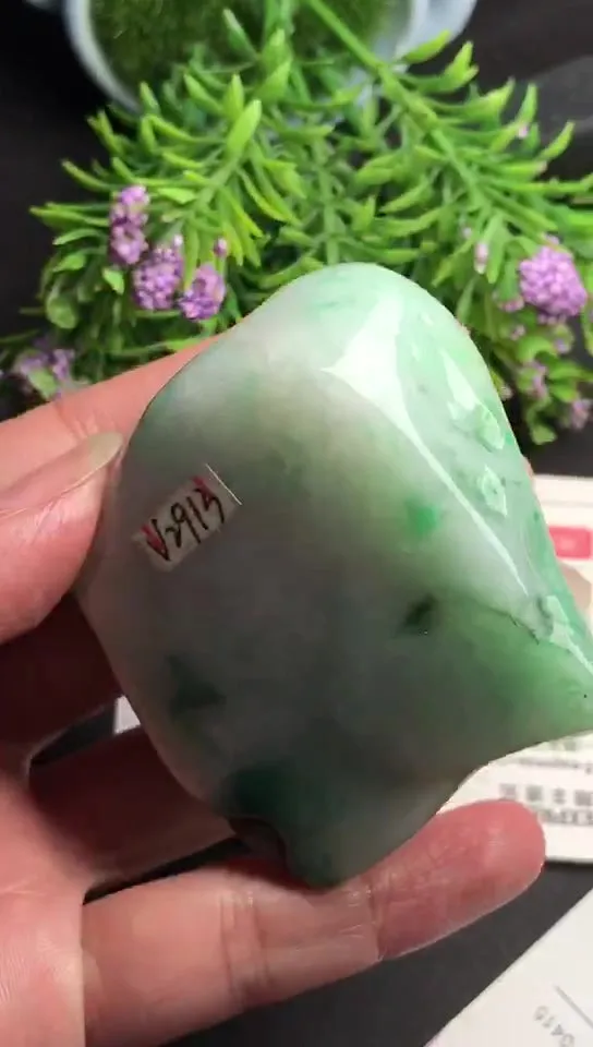 Natural Jade Rough Jadeite Raw (5.0x4.8x2.0cm)-V2913