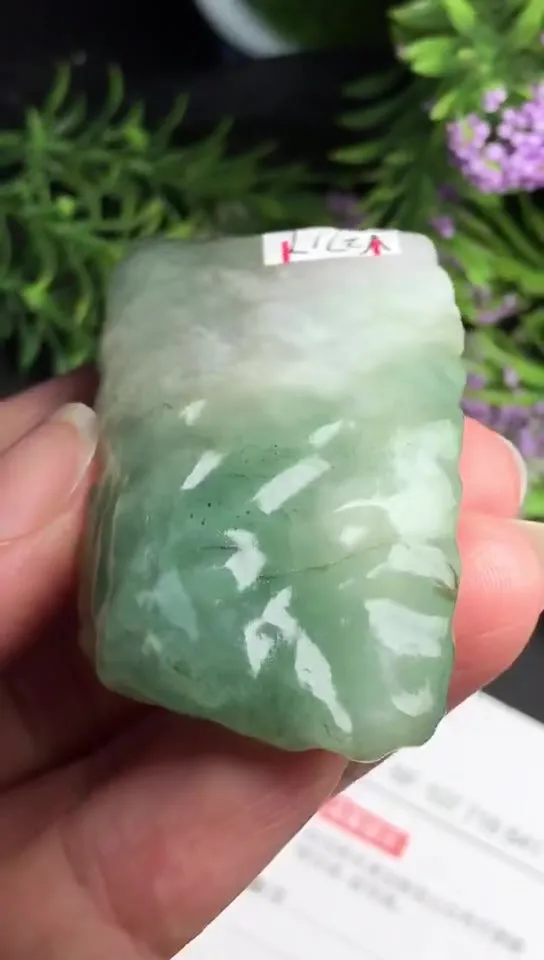 Natural Jade Rough Jadeite Raw (61g,6.4x3.1x1.6cm)-V2717