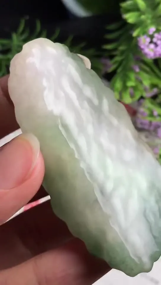 Natural Jade Rough Jadeite Raw (61g,6.4x3.1x1.6cm)-V2717
