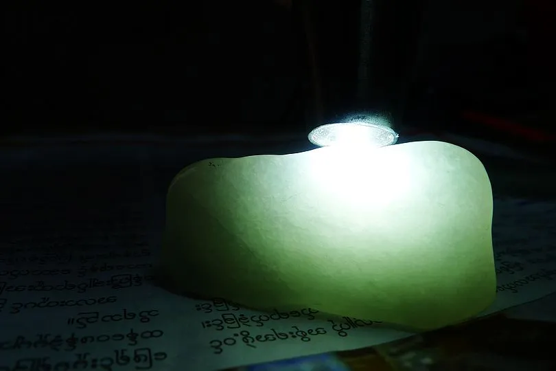 Natural Jade Rough Jadeite Raw (62g,4.9X3.3X2.2cm)