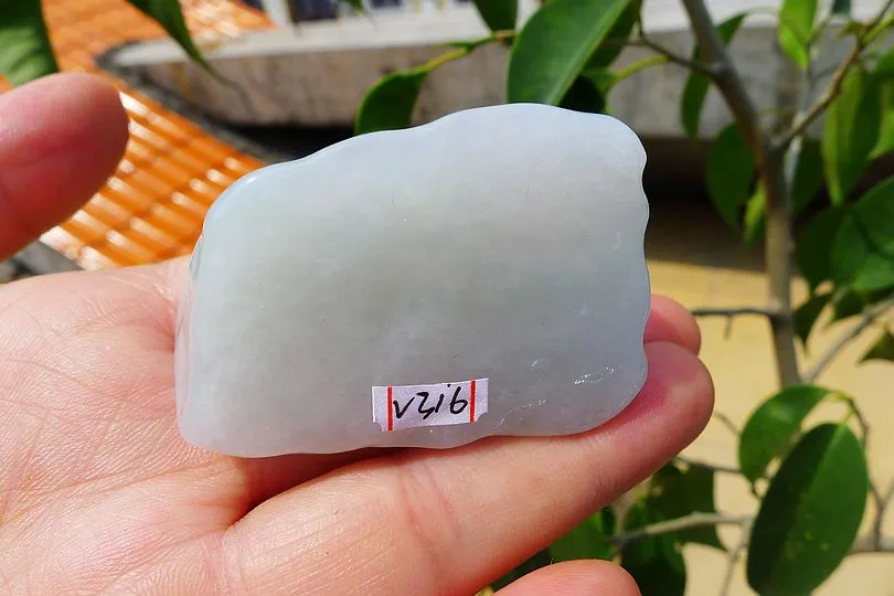 Natural Jade Rough Jadeite Raw (62g,4.9X3.3X2.2cm)