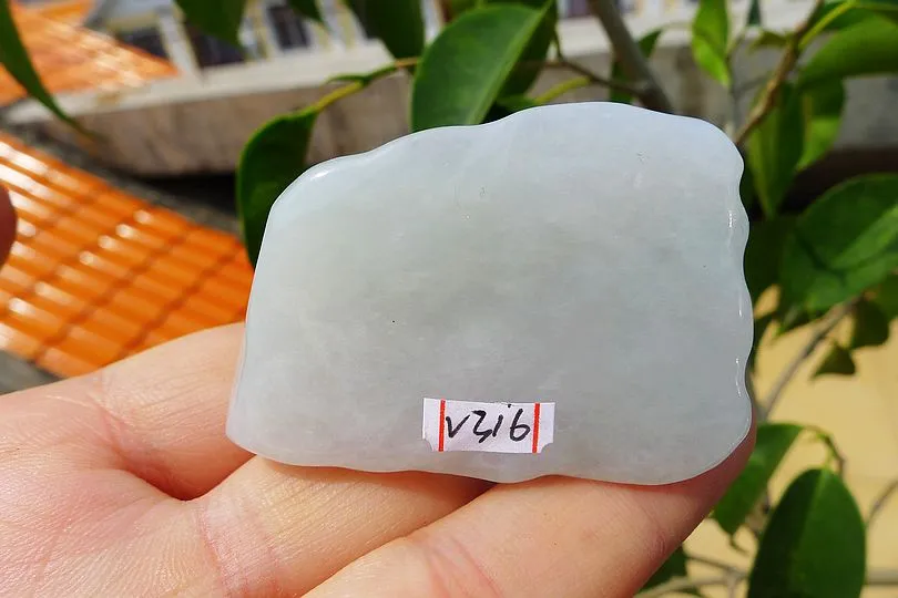 Natural Jade Rough Jadeite Raw (62g,4.9X3.3X2.2cm)