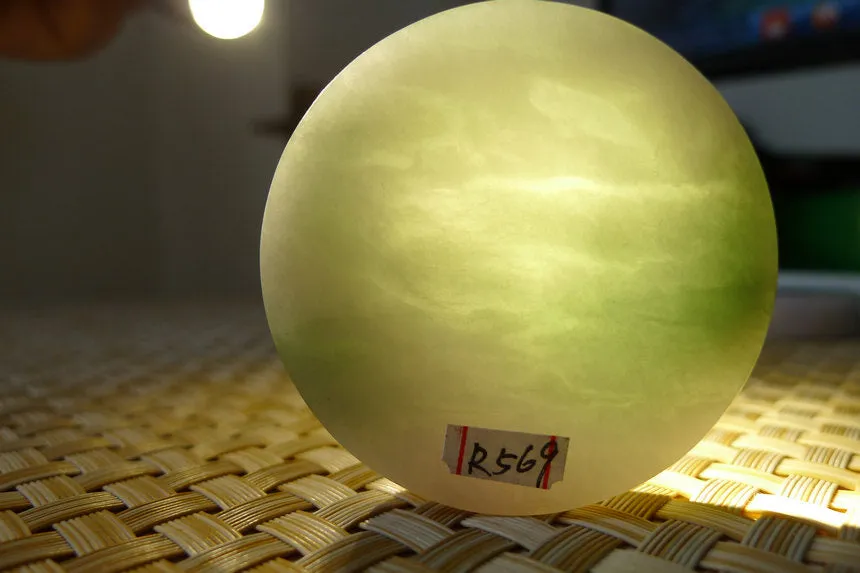Natural Jade Rough Jadeite Raw (62g,4.9X4.9X1cm)