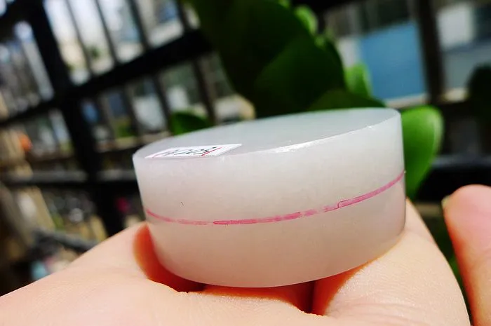 Natural Jade Rough Jadeite Raw (65g,4X1.6cm)