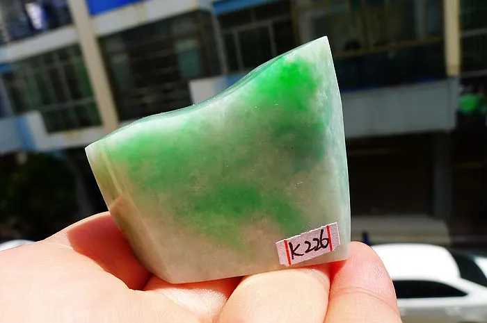 Natural Jade Rough Jadeite Raw (69g,4.9x4.1x1.6cm)