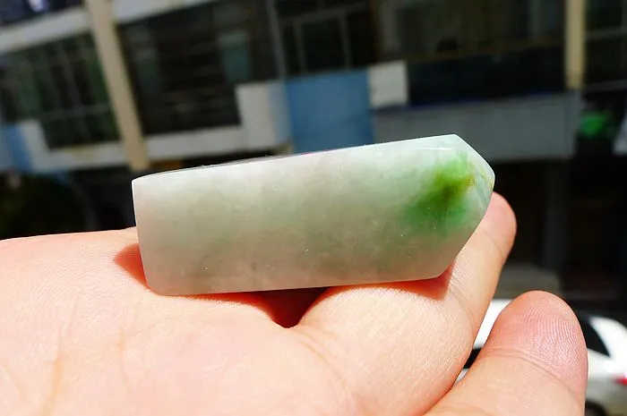 Natural Jade Rough Jadeite Raw (69g,4.9x4.1x1.6cm)
