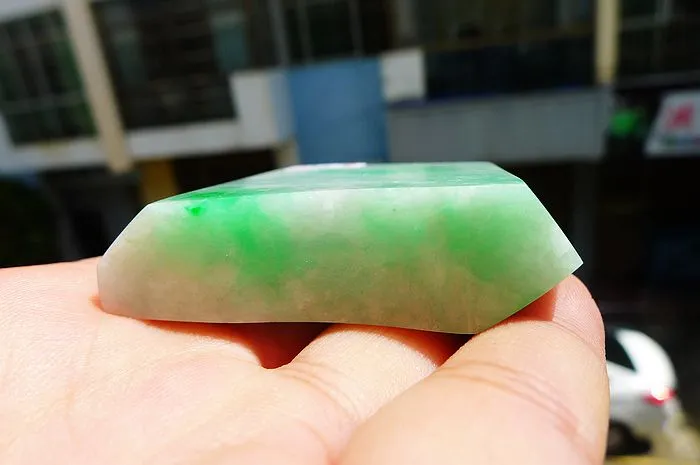 Natural Jade Rough Jadeite Raw (69g,4.9x4.1x1.6cm)
