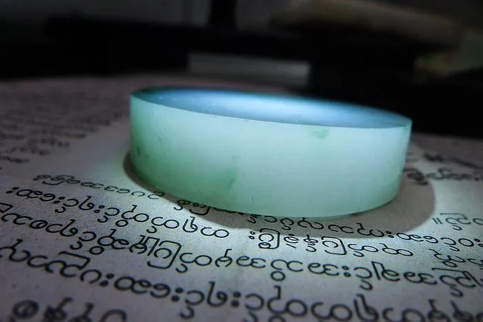 Natural Jade Rough Jadeite Raw (73g,4.9X1.1cm)