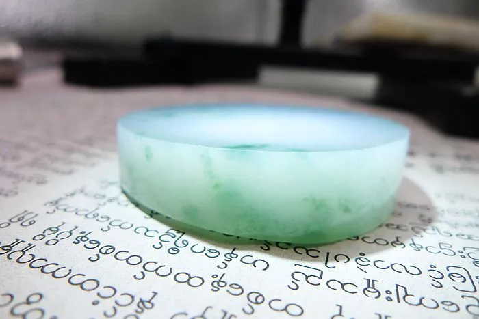 Natural Jade Rough Jadeite Raw (73g,4.9X1.1cm)