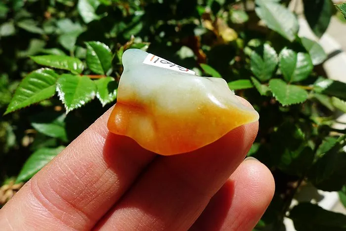 Natural Jade Rough Jadeite Raw (7.4g,3.3X2.4X0.8cm)
