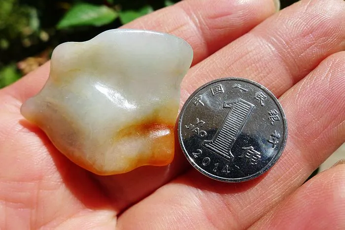Natural Jade Rough Jadeite Raw (7.4g,3.3X2.4X0.8cm)
