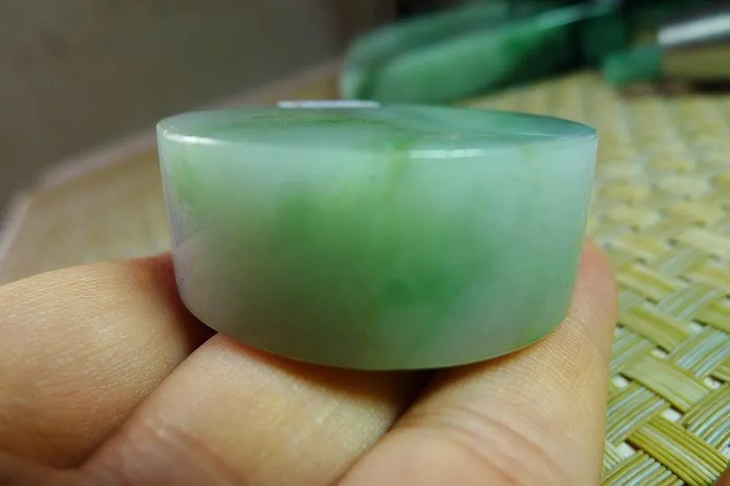 Natural Jade Rough Jadeite Raw (74g,4.1X4.1X1.6cm)