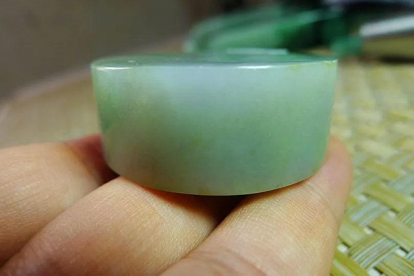 Natural Jade Rough Jadeite Raw (74g,4.1X4.1X1.6cm)