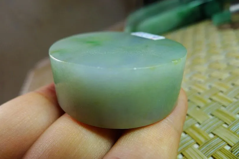Natural Jade Rough Jadeite Raw (74g,4.1X4.1X1.6cm)
