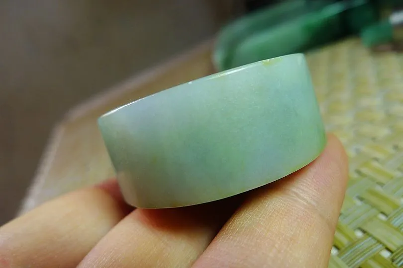 Natural Jade Rough Jadeite Raw (74g,4.1X4.1X1.6cm)
