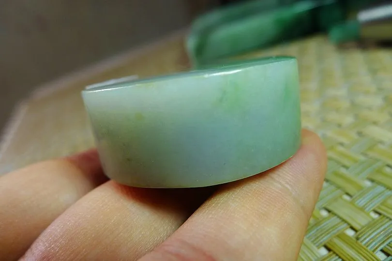 Natural Jade Rough Jadeite Raw (74g,4.1X4.1X1.6cm)