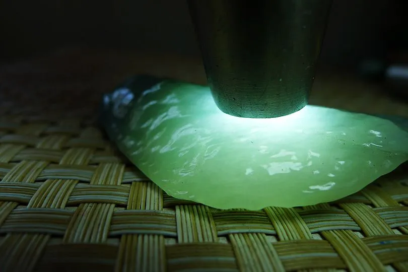 Natural Jade Rough Jadeite Raw (88g,8X4.8X1.5cm)