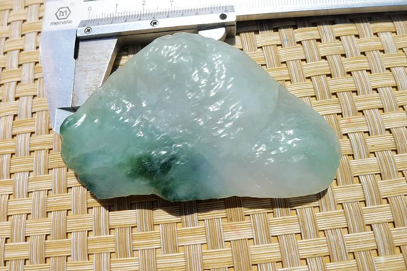 Natural Jade Rough Jadeite Raw (88g,8X4.8X1.5cm)