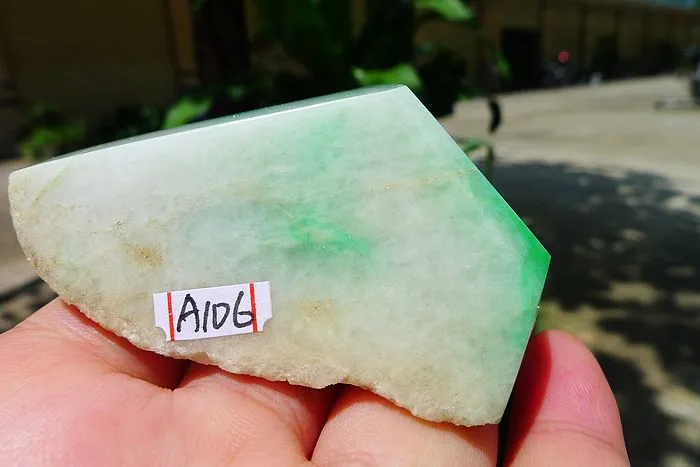 Natural Jade Rough Jadeite Raw (89g,6.1X3.7X2.8cm)