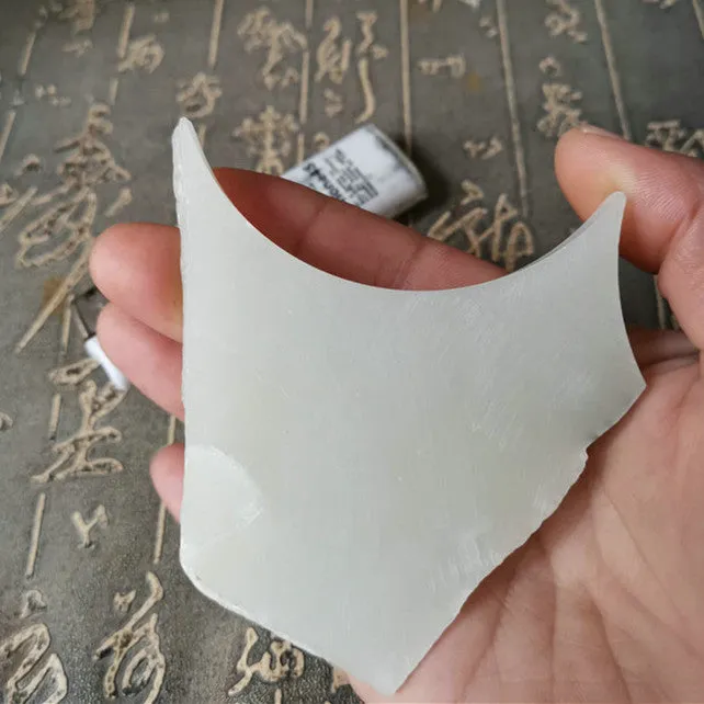 Natural Kunlun Jade Rough Nephrite Raw (100g, 7X6X1cm)