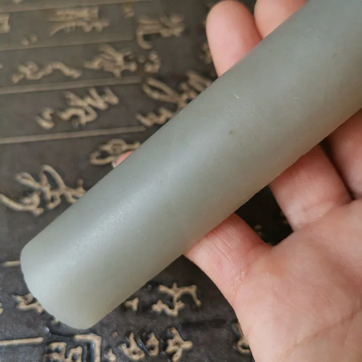 Natural Kunlun Jade Rough Nephrite Raw (101g, 11X2.7X1.2cm)