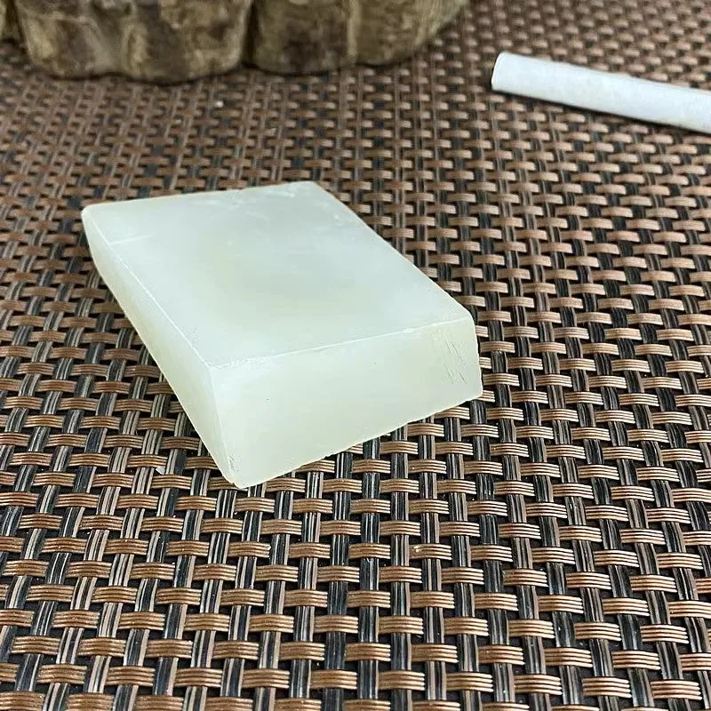 Natural Kunlun Jade Rough Nephrite Raw (107g,6.0X4.4X2.5cm)