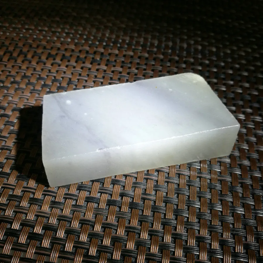 Natural Kunlun Jade Rough Nephrite Raw (116g,6.7X3.2X1.8cm)