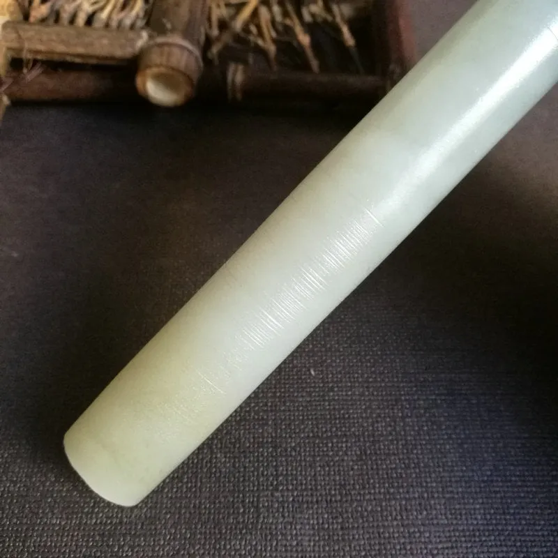 Natural Kunlun Jade Rough Nephrite Raw (117g,12.6X2cm)