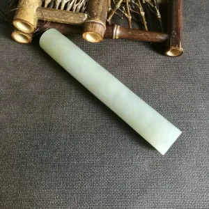 Natural Kunlun Jade Rough Nephrite Raw (117g,12.6X2cm)