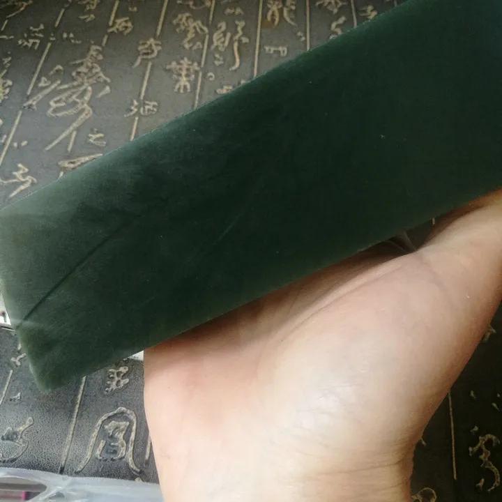 Natural Kunlun Jade Rough Nephrite Raw (1.22kg, 12X9X4.3cm)