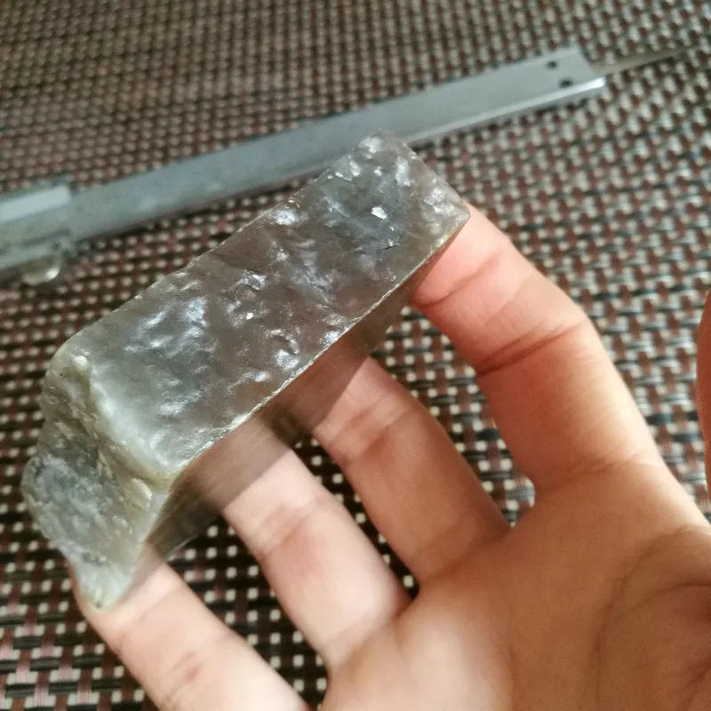 Natural Kunlun Jade Rough Nephrite Raw (126g, 4.5X4X2cm)