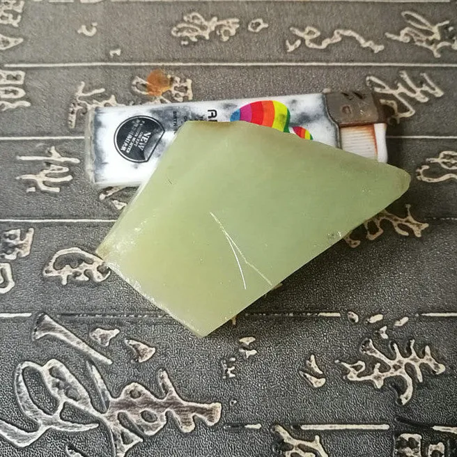 Natural Kunlun Jade Rough Nephrite Raw (131g, 6.5X3.5X2.3cm)