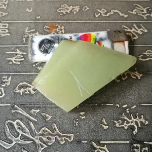 Natural Kunlun Jade Rough Nephrite Raw (131g, 6.5X3.5X2.3cm)