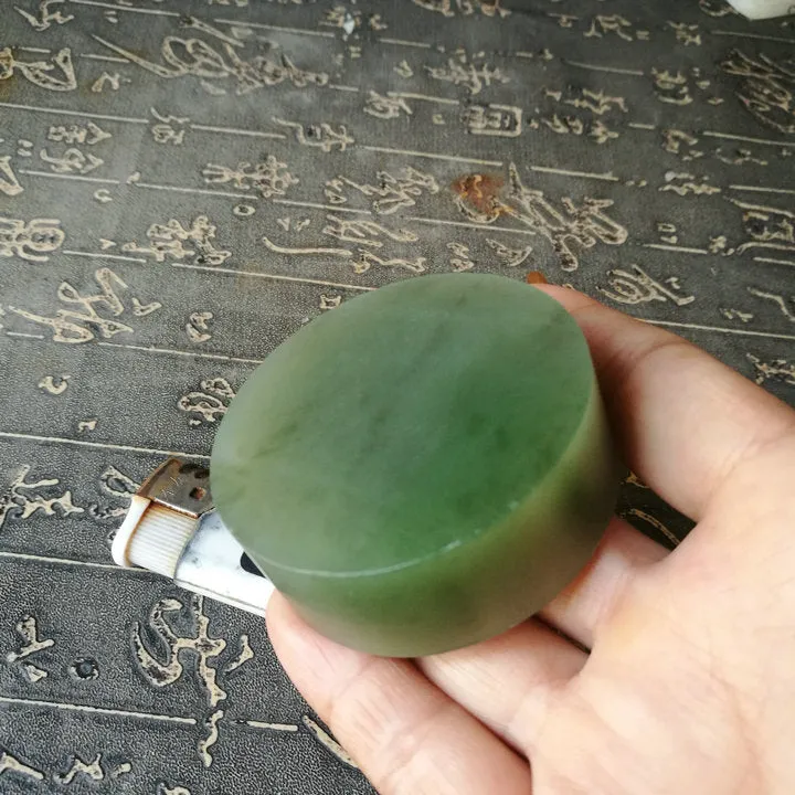 Natural Kunlun Jade Rough Nephrite Raw (137g, 5.5X2cm)
