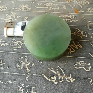 Natural Kunlun Jade Rough Nephrite Raw (137g, 5.5X2cm)