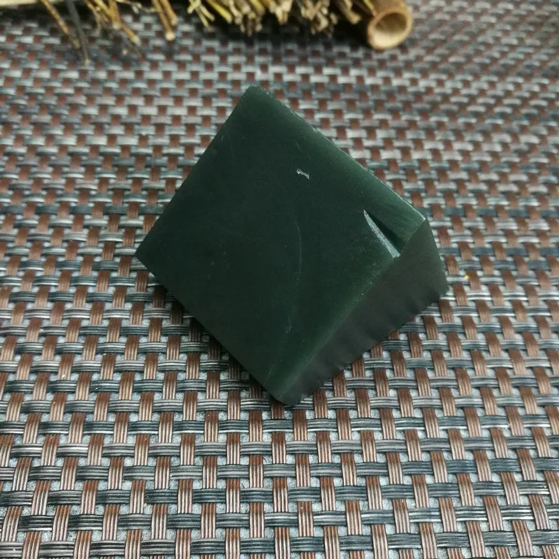 Natural Kunlun Jade Rough Nephrite Raw (141g,4.3X4.2x4cm)